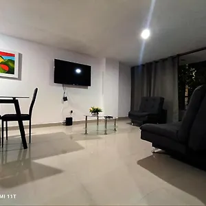 Apartamento Amplio En Apartamento